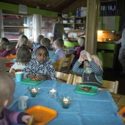 Id al-Fitr, Langhaugane barnehage, 17. oktober [Fotografi]