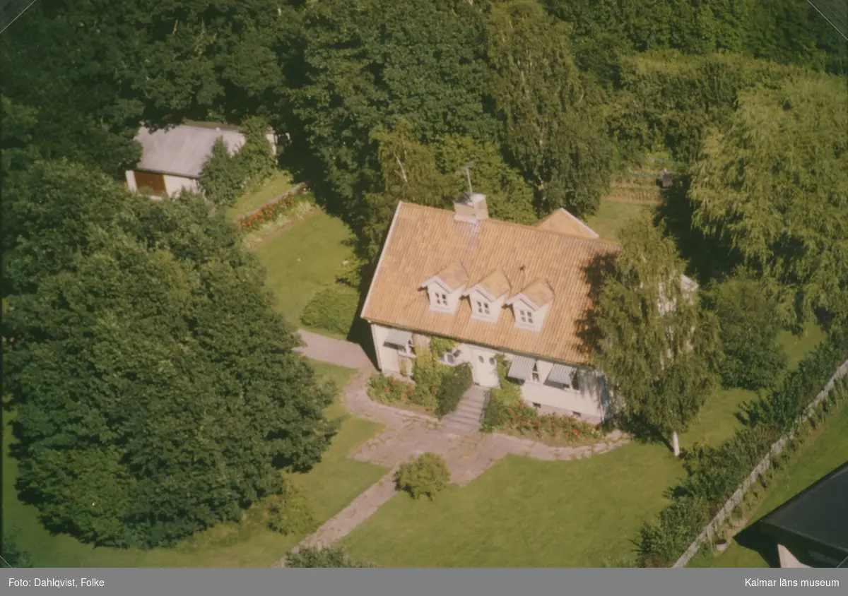 En villa i Sankt Sigfrids socken.