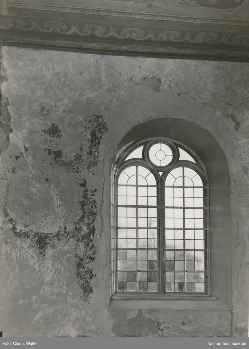 Skadad puts i Ryssby kyrka vid restaureringen 1948.