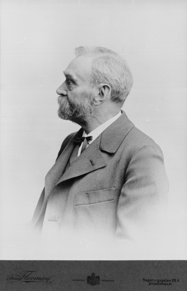 Porträtt i profil av Alfred Nobel.