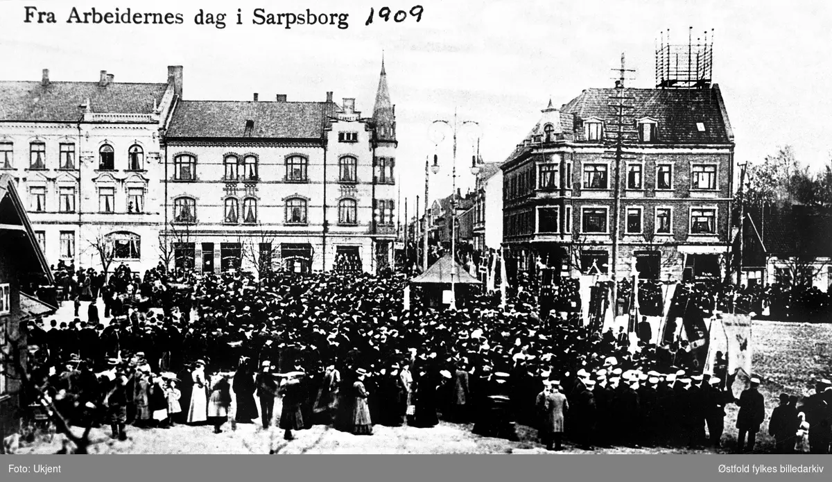 Arbeidernes dag, feiring 1. mai 1909 i Sarpsborg. Postkort.
