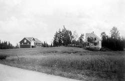 Gården Åby i Skiptvet ca. 1930. Eier Einar Aamot.