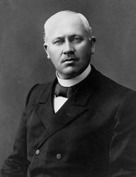 Lærer Thorvald Kure F.1872 i Borge, D. 1922. Eksamen fra Ask