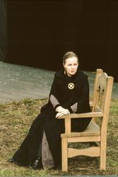 Skuespiller på friluftsscene.