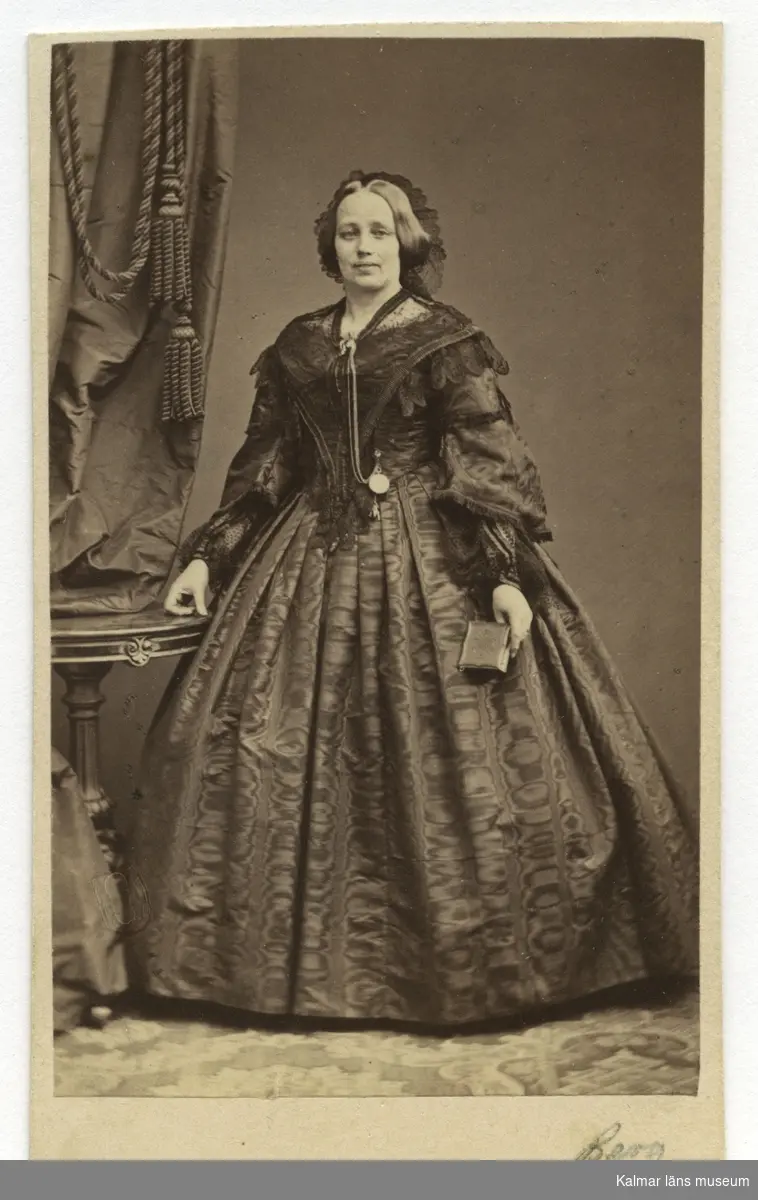 Matilda Teresia Aurora Berg, född Murray.
Född 1815.
Okänd0236.