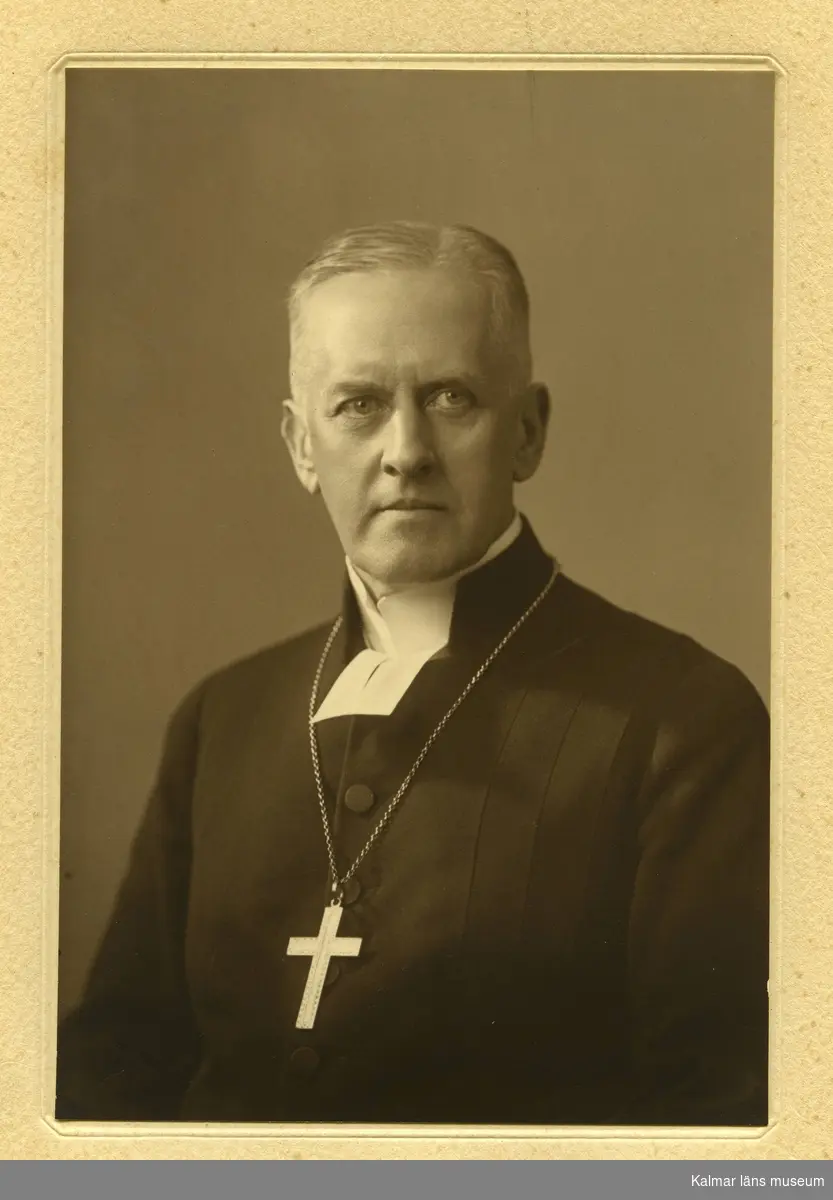 Reuterskiöld Edgar. Född 1872-10-19 död 1932-08-14. Biskop.