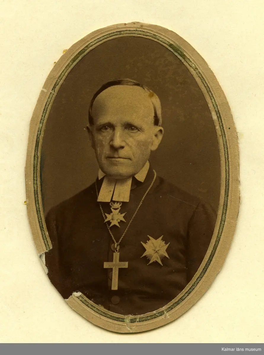 F.1811, D.1875. Biskop över Kalmar stift 1852-1875. Statsråd. En av de 18 i Sv . Akademien.