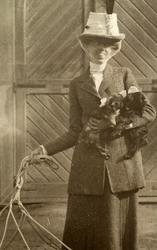 Bilde fra Marie Knudtzon (1879-1966) sin fotosamling. Se bil