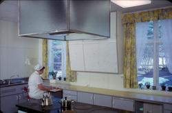 Bilder av respatex i admini. Kjøkken, arbeidsbenk med kokke.