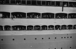 "September 1960"."Amerika folke kjem heim" .DS «Stavangerfjo