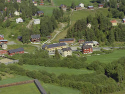 Øyer, Tretten. Stav med butikker, kolonialhandler H.A.Nustad