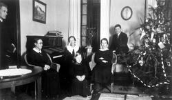 Fra misjonærparet Helga & Nils Kolbergs Kina-album. Misjonær