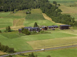 Sør-Fron, Harpefoss. Gardsbruket Grytting sygard. Bygninger,