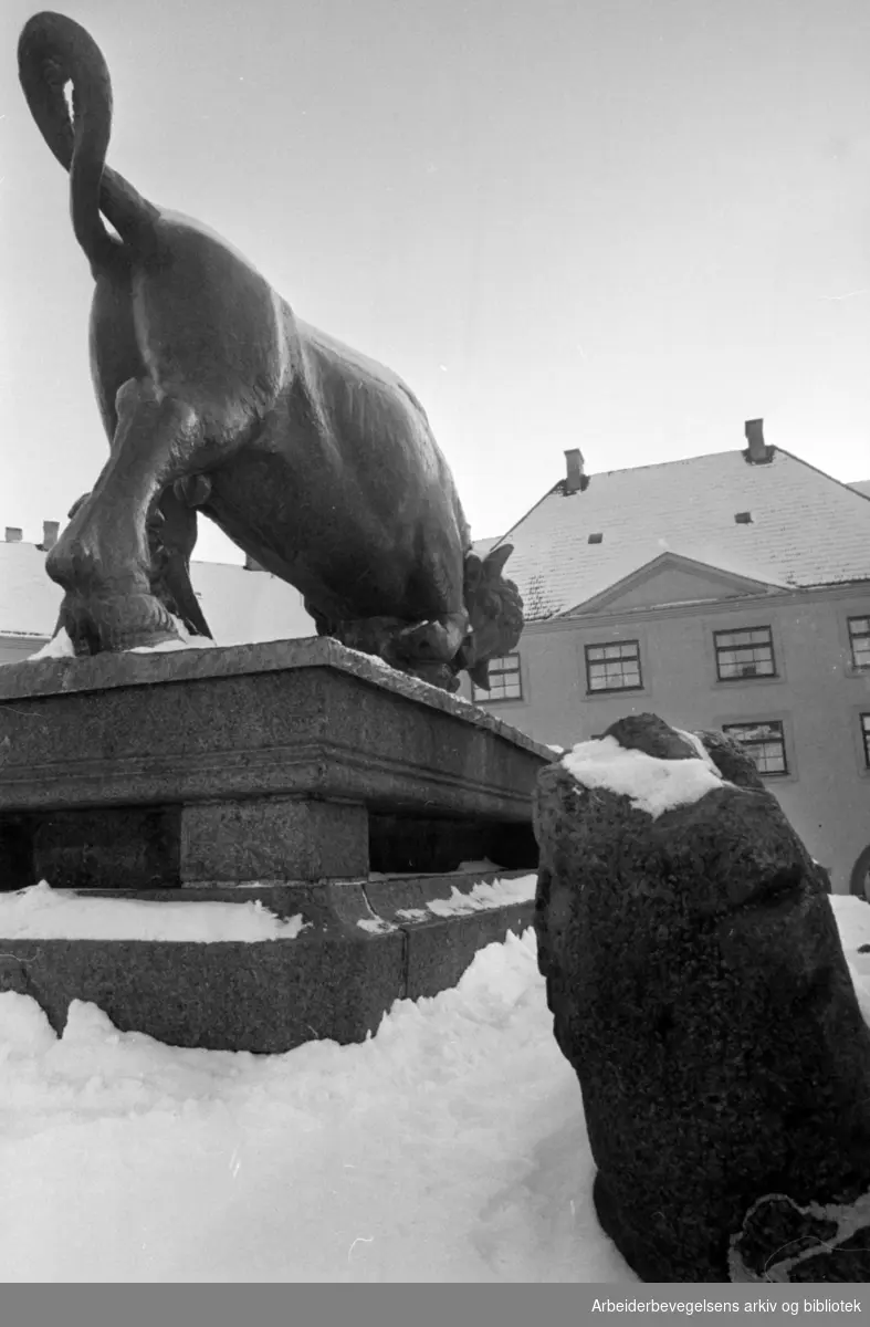 Torshov oksefontenen. Februar 1978