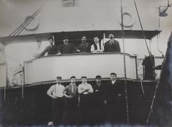 Mannskapsbilde på DS Nora