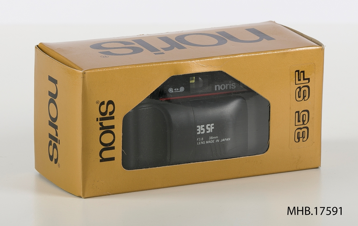 Fotoapparat Noris 35 SF m/ etui ligger i original emballasje. Produksjonssted: Japan.