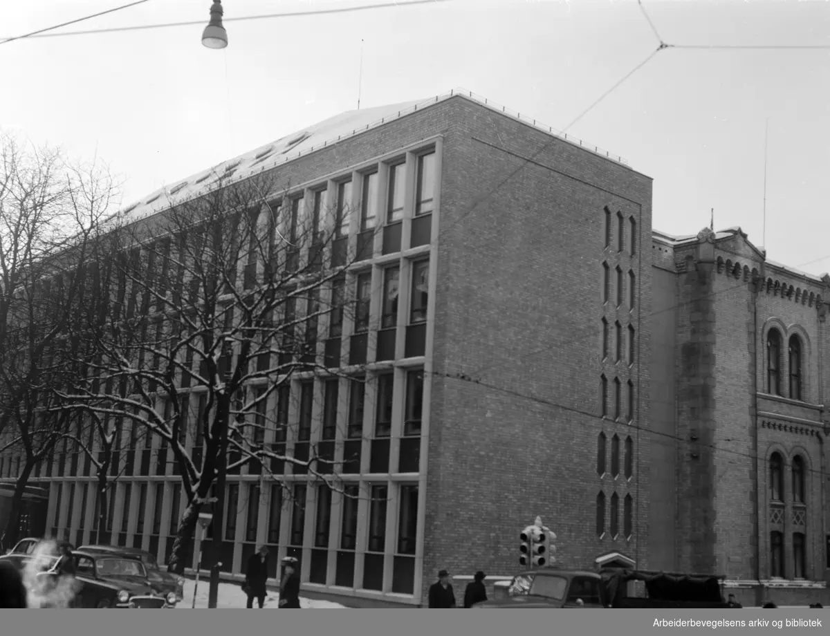 Stortingets tilbygg, eksteriør. Januar 1956