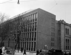 Stortingets tilbygg, eksteriør. Januar 1956
