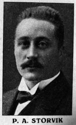 Portrettfoto av P. A. Storvik, fra Kristiansund. Fra Nordmør