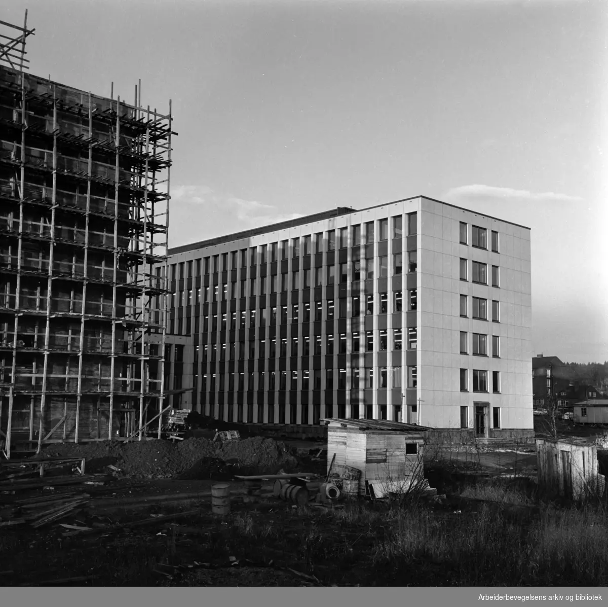 Sogn: Nye Yrkesskolen. November 1963