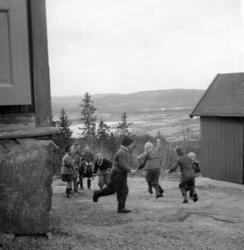 Solemskogen skolestue. April 1953