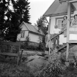 Sandermosen. Sagene Arbeiderkvinnelags feriehjem."Gransbråte