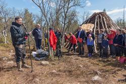 Åpning av Daniel Mortensons vinterboplass ved Kjerran på Val