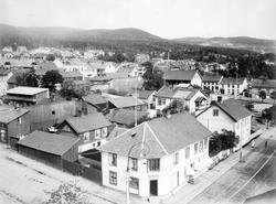 Repro: Lillehammer. Hjørnet mellom Kirkegata og Wiesesgate m