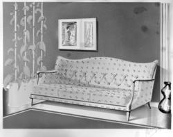 Skisse/teikning av sofa.