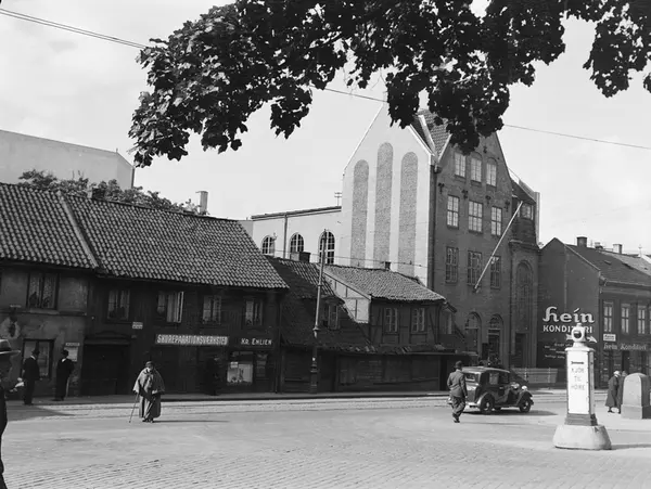 Grønlandsleiret ved Grønland menighetshus.