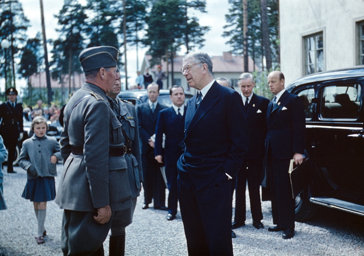Hans Majestät Konungen Gustaf VI Adolf i Valbo 1954