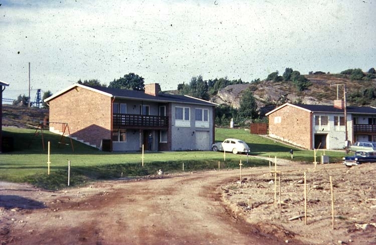 Hösten 1961. Söbacken (forts), Onkel Sams Väg.