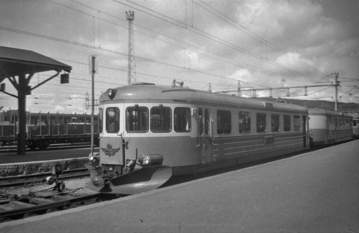 Dieselmotorvogn type Y6 på Östersund stasjon, Sverige