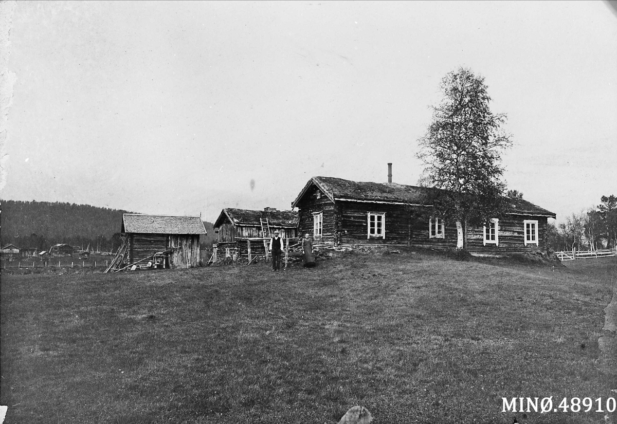 Garden Strypet (Kverneggen). Ca. 1914. Personene på bildet er Knut og Gea Berg