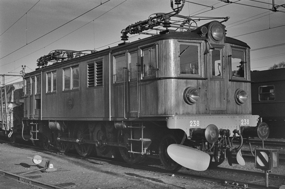 Svensk elektrisk lokomotiv type Du nr. 238 i Ängelholm i Sverige.