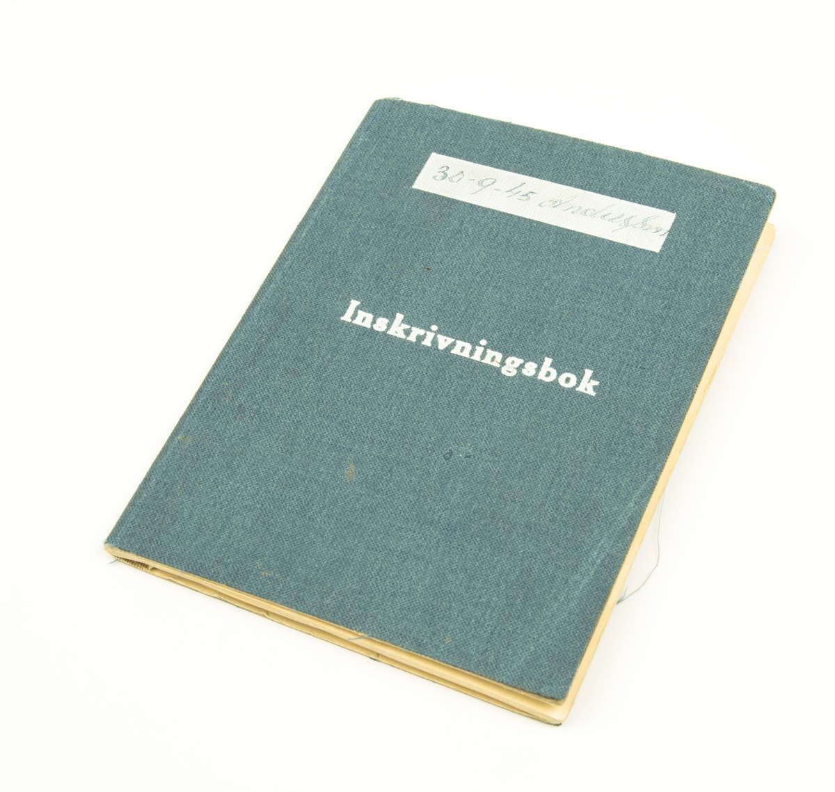 Inskrivningsbok vilken tillhört Birger Andersson. I boken står skrivet information från 1942 fram till 1963.
I fickan längst bak i boken ligger en "Bilaga till inskrivningsbok" samt en "Terminslönebok" från 1945. Inget står skrivet i terminslöneboken.