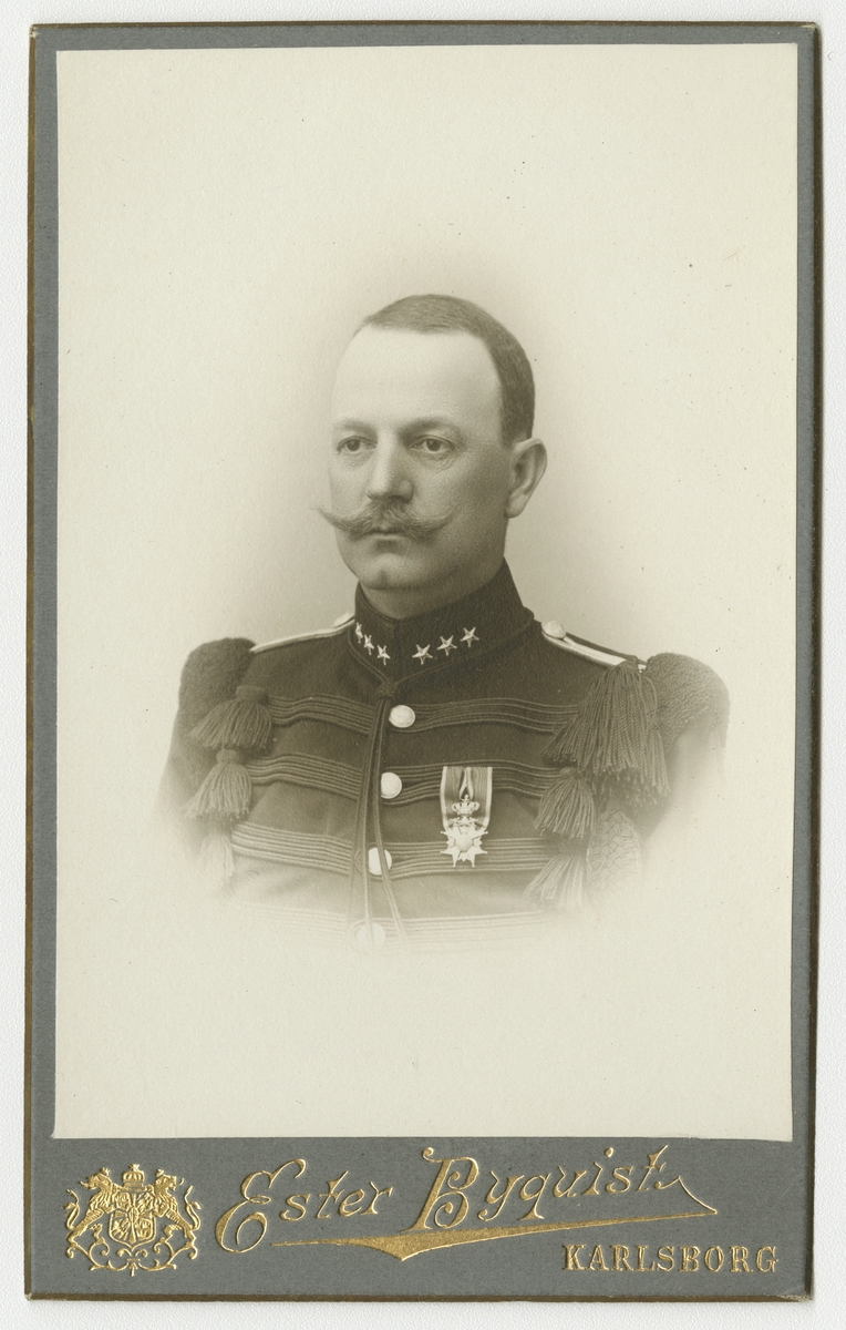 Porträtt av Carl Gustaf Oskar von Bahr, kapten vid Vaxholms grenadjärregemente I 26.