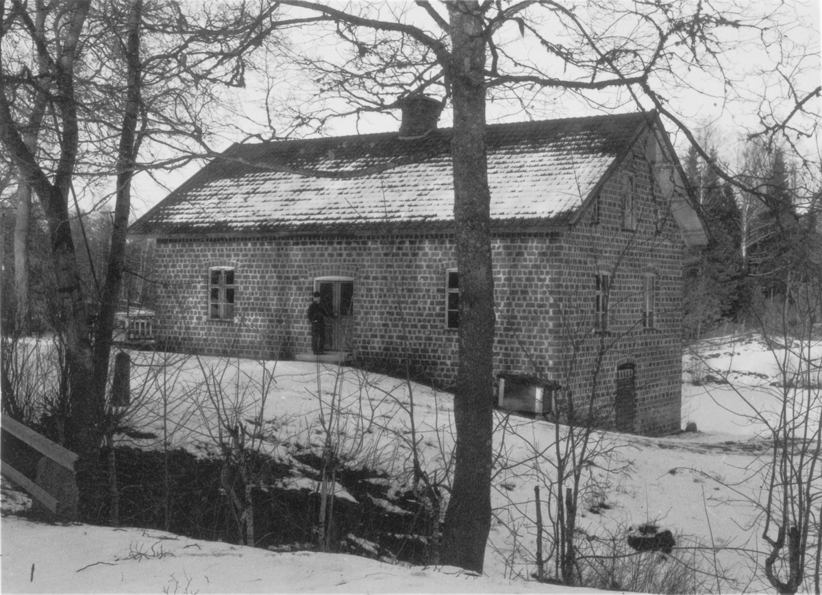 Häfla Bruk, Östergötland. Övre bruket med brukskontoret.