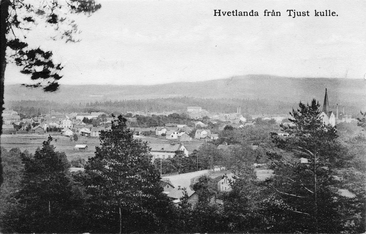 Vykort med motiv från Tjust kulle med utsikt över Vetlanda.