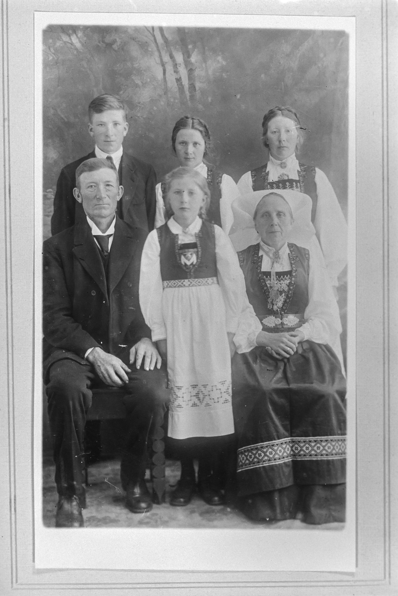 Familien Ivar og Anna Eitrheim.