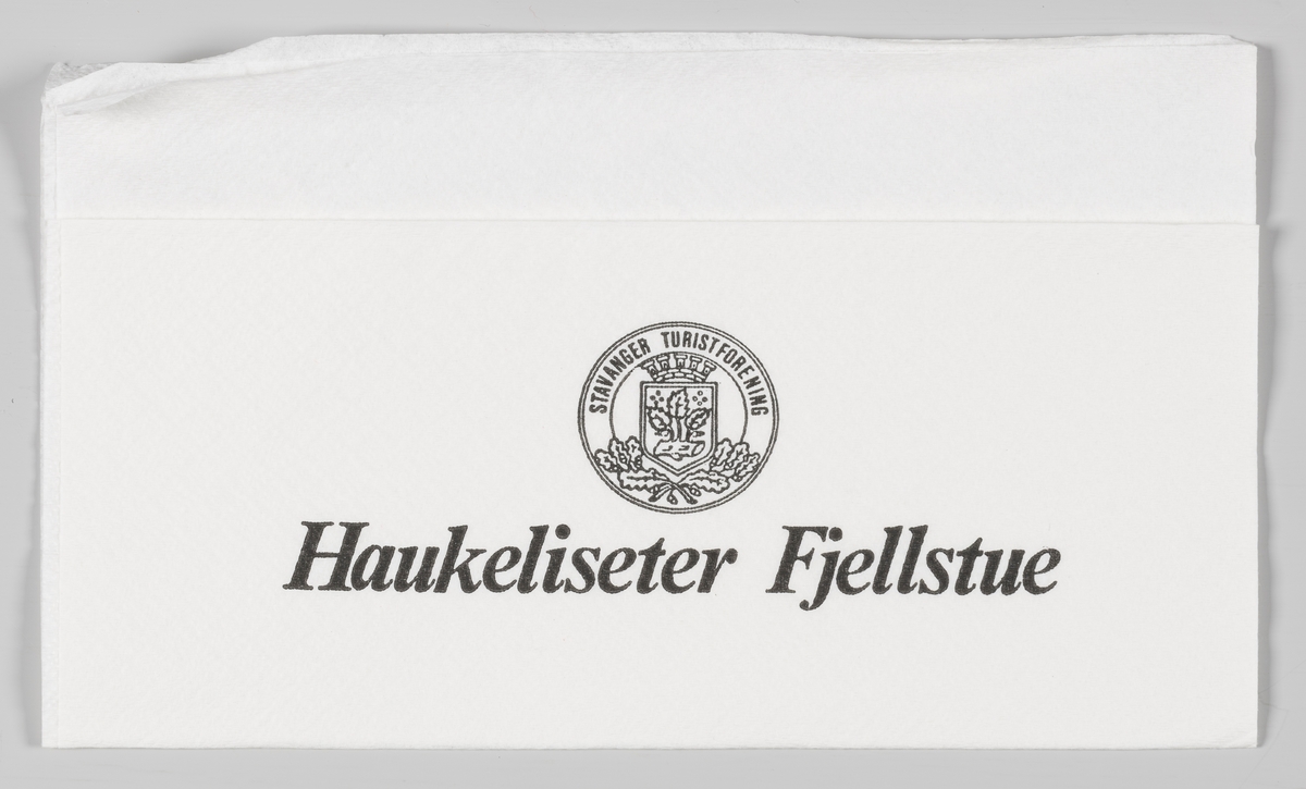 Logo for Stavanger Turistforening og reklametekst for Haukeliseter Fjellestue.

Haukeliseter Fjellstue hører til Den Norske Turistforening og er Stavanger Turistforenings største hytte med cirka 20.000 gjestenetter i året
