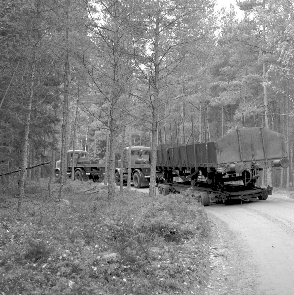 Transport av godsvagn på vagnbjörn från Underås Cementgjuteri