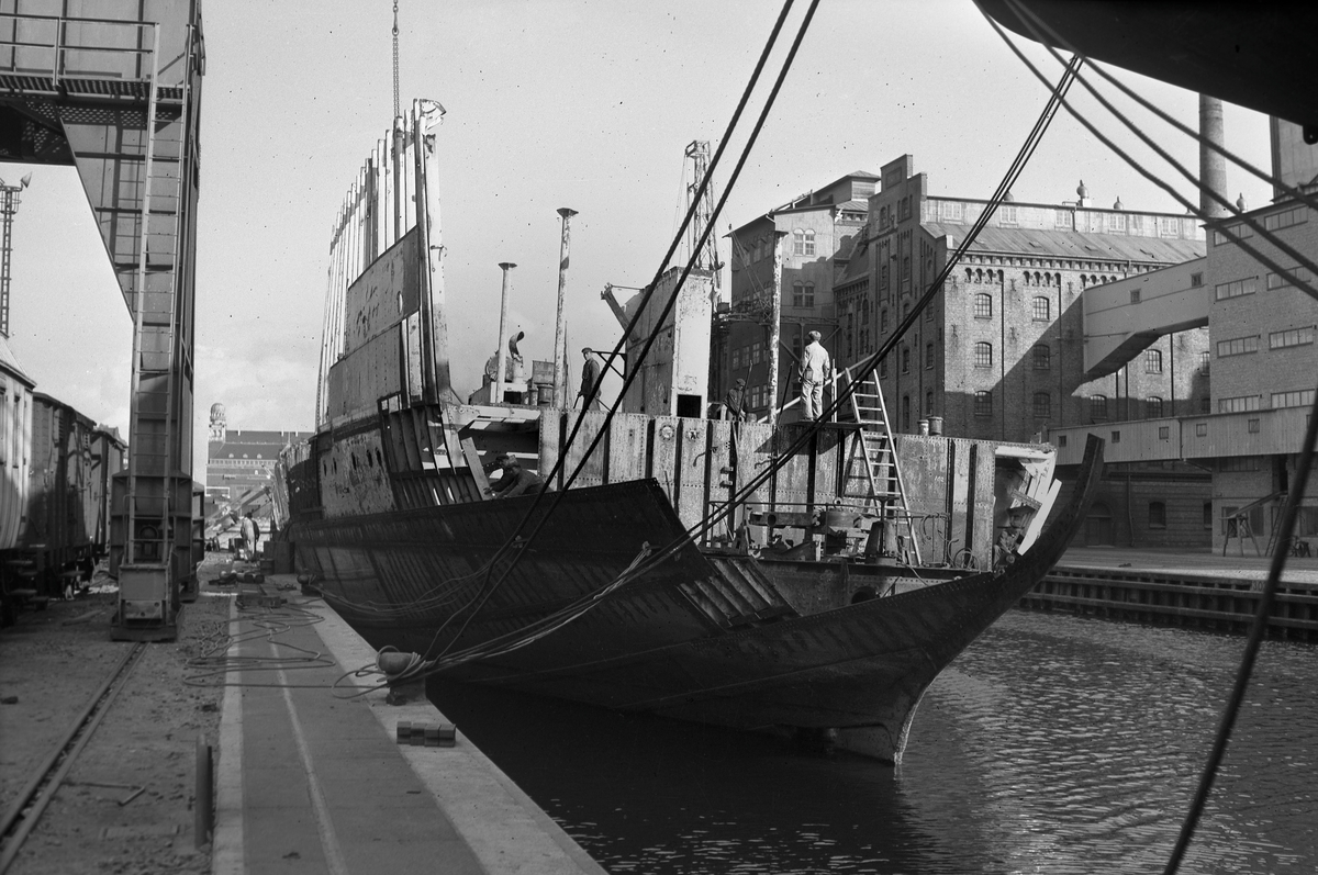 Isbrytarfärjan Starke under ombyggnad på Kockums Varv i Malmö.