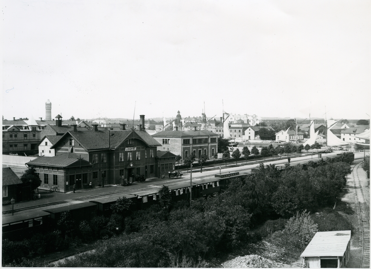 Stationen anlades 1874. Tvåvånings stationshus