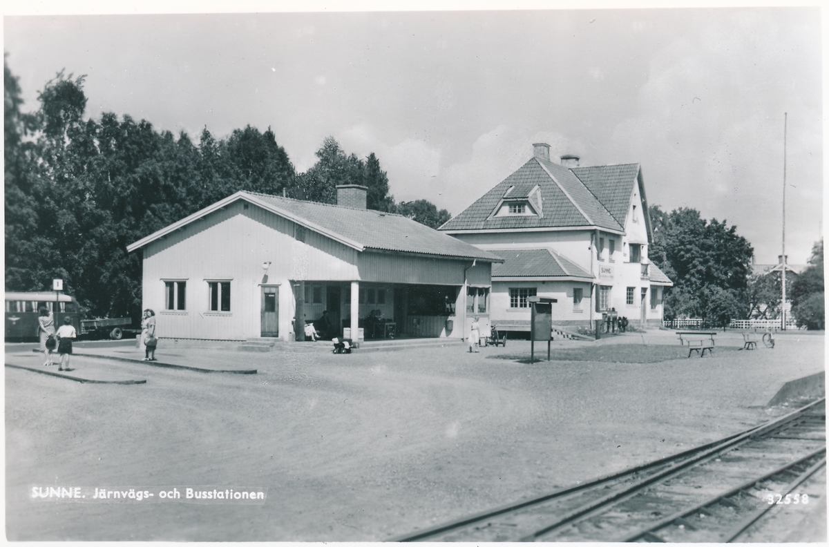 Vy vid Sunne järnvägsstation och busstation
