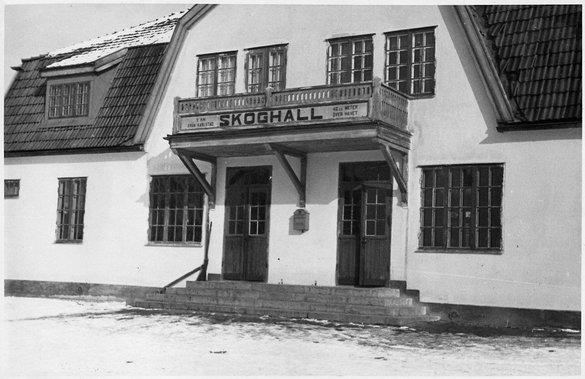 Skoghall station.