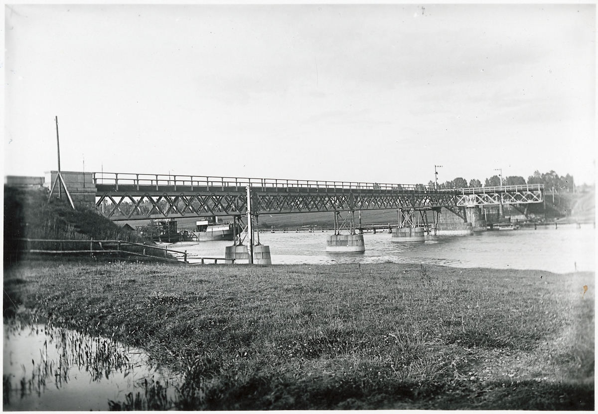 Äldsta järnvägsbron bron över Byälven i Säffle.