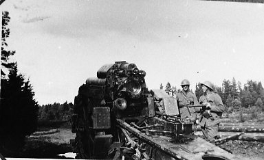 Haubits m/1917. 21 cm. Grupperad.