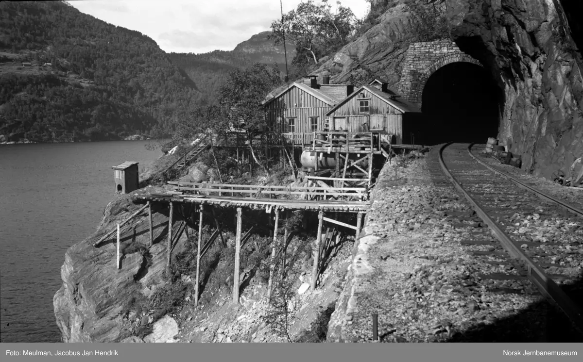 Hetta tunnel mellom Stanghelle og Vaksdal. Tverrslag til ny tunnel ved ...