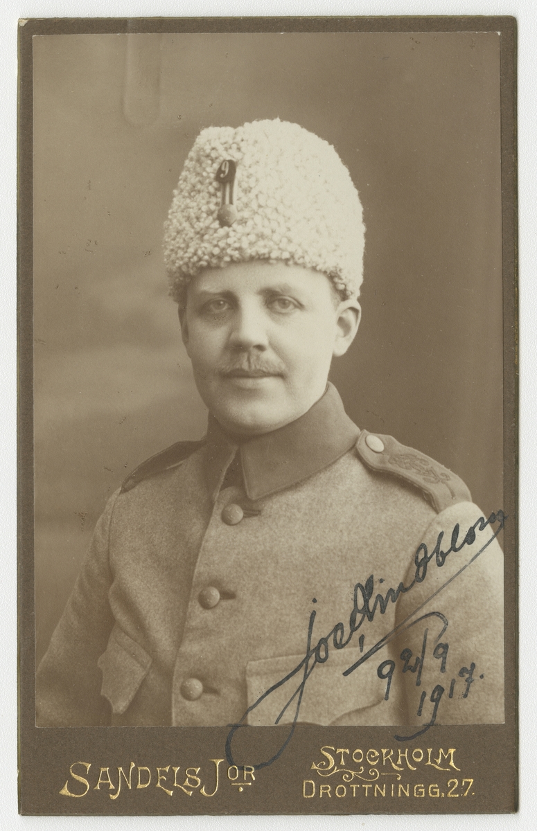 Porträtt av Joel Lindblom, soldat vid Svea livgarde I 1.